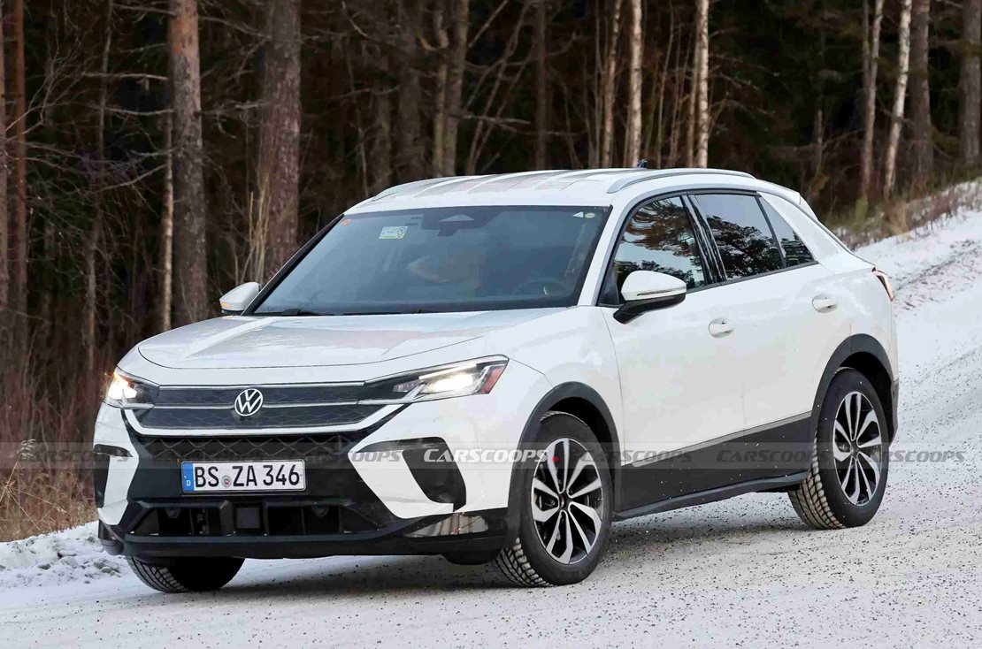 Nuova Volkswagen T-Roc 2025: prime foto e anticipazioni sul SUV compatto